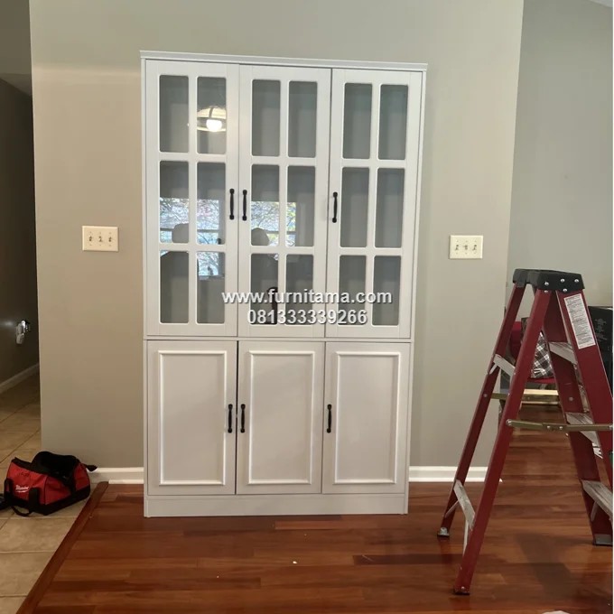 Lemari Hias Minimalis Modern 3 Pintu Kaca Warna Putih 4 Lemari Hias Minimalis Modern 3 Pintu Kaca Warna Putih