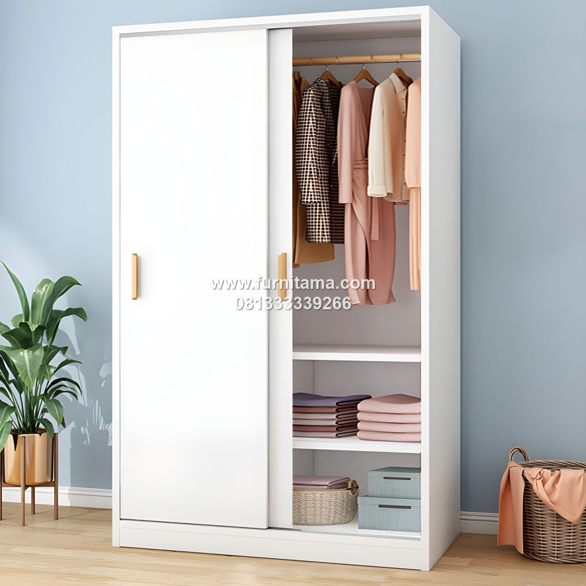 Lemari Pakaian Kayu Pintu Geser Modern dengan Gantungan Pakaian 1 Lemari Pakaian Kayu Pintu Geser Modern dengan Gantungan Pakaian